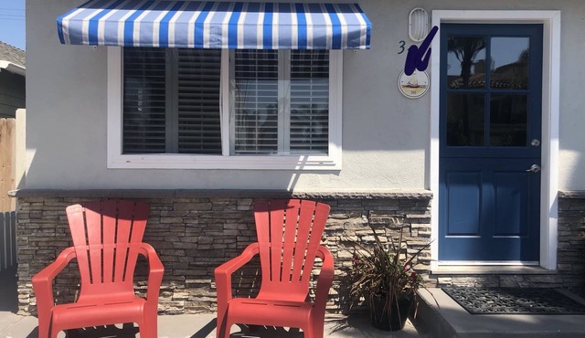 Beach Cottage with A/C, pet friendly, walk to sand
