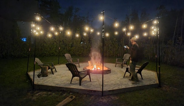 Beach Cottage, walking distance to Sauble. 3 bedroom, 2 bath