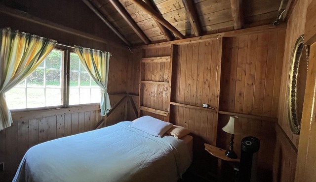 Beach Cottage - Yellow Birches - Hubbards Beach