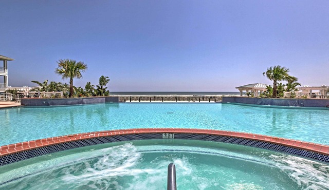 Beach Days & Resort-style Fun! Galveston Retreat