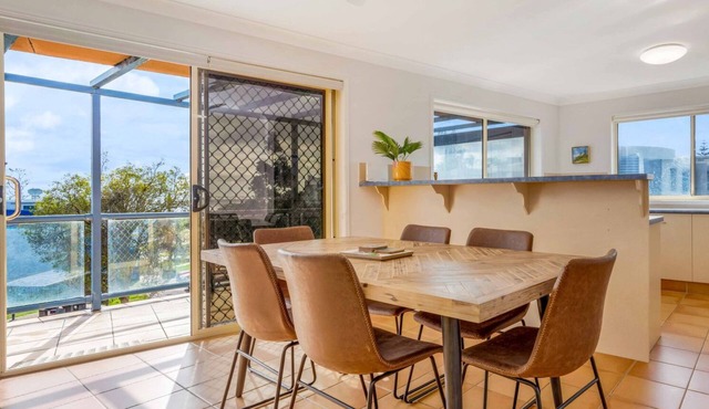 Beach Daze - Great Location