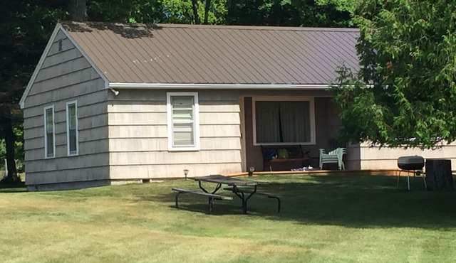 Beach, dockage, fishing, sunsets. Make memories at Shellswick's Spring Beach.