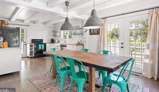 Beach Dreams in a beautiful New England timber framed cottage