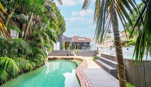 Beach Family Holiday at our Coastal Zen Oasis with a Saltwater Pool & Hot Tub