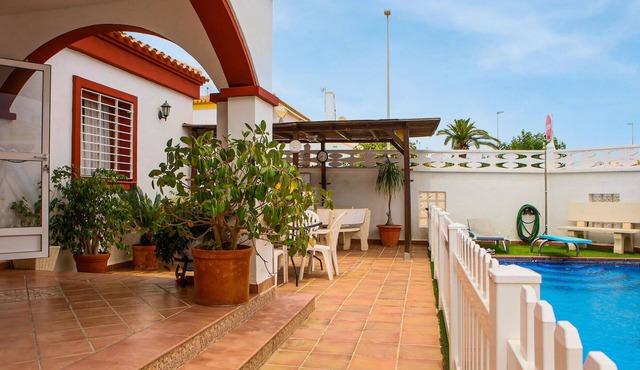 Beach front home in Pilar de la Horadada