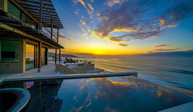 Beach Front 8,500 Sq Ft Villa, Infinity Pool, Pristine Swimming