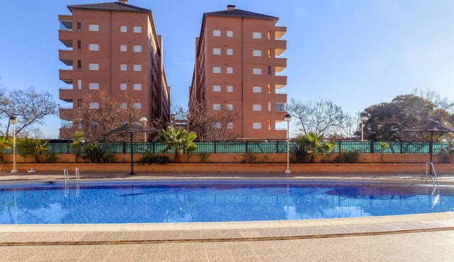 Beach front apartment in Torre la Sal