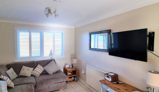 Beach front apartment with direct beach access!