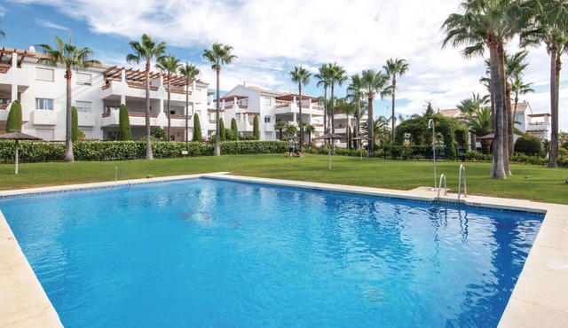 Beach front apartment in Estepona