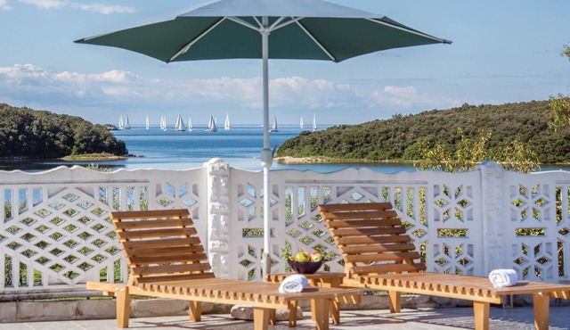 Beach front apartment in Vrsar