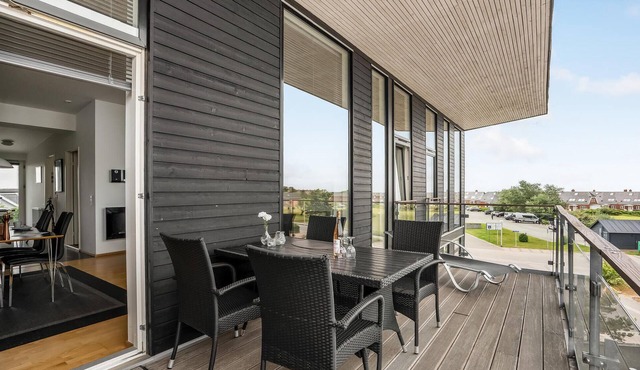Beach front apartment in Rømø with WiFi