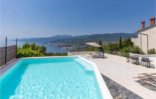 Beach Front Apartment In Rijeka