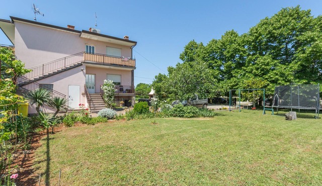 Beach front apartment in Umag with WiFi