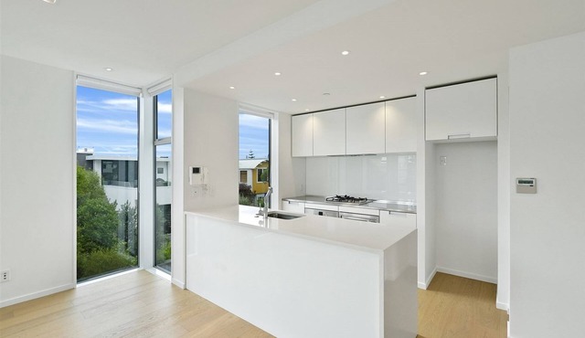 Beach Front Apartment with pool