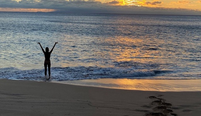 Beach Front Condo, Awesome Views, Pool, Secluded Beach, Kid Friendly