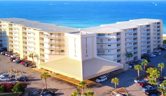 Beach front Condo with gorgeous views of the Gulf and 300 Feet of Private Beach