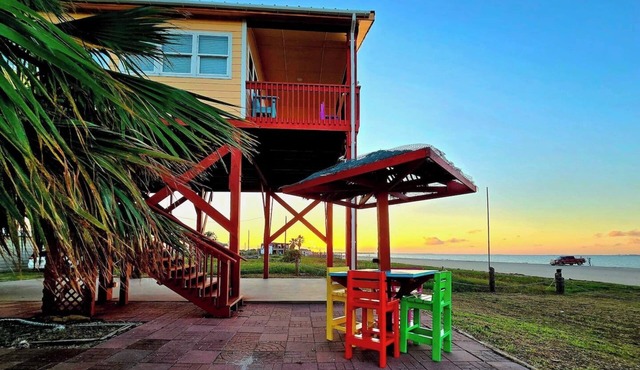 Beach Front Cottage - Head on the cloud, toes on the sand