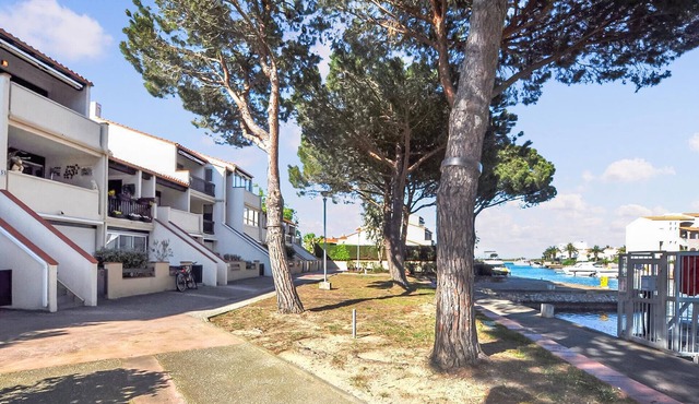 Beach front home in Saint-Cyprien Plage