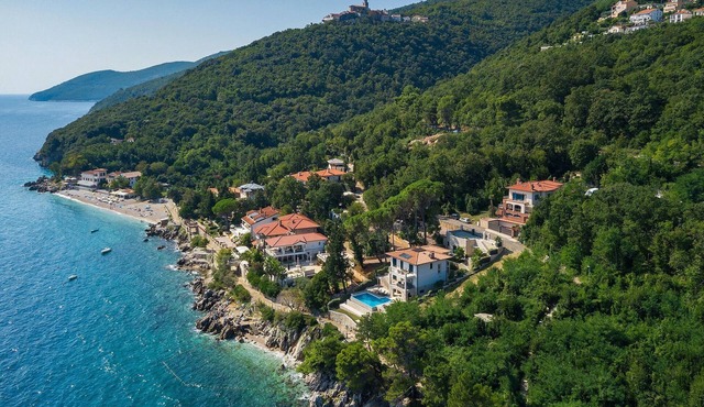 Beach front home in Moscenicka Draga