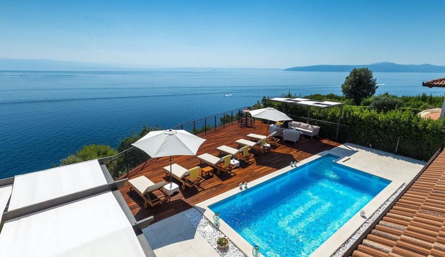 Beach front home in Moscenicka Draga