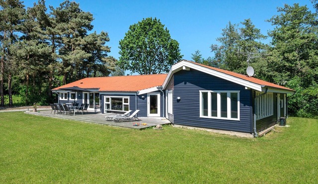 Beach front home in Græsted with sauna