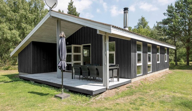 Beach front home in Hadsund with WiFi
