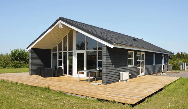 Beach front home in Hemmet with sauna