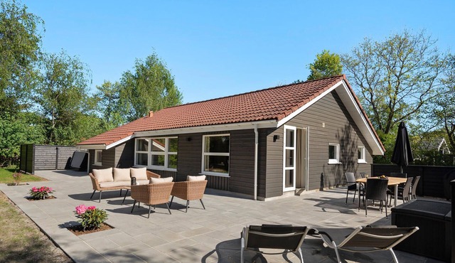 Beach front home in Hemmet with sauna