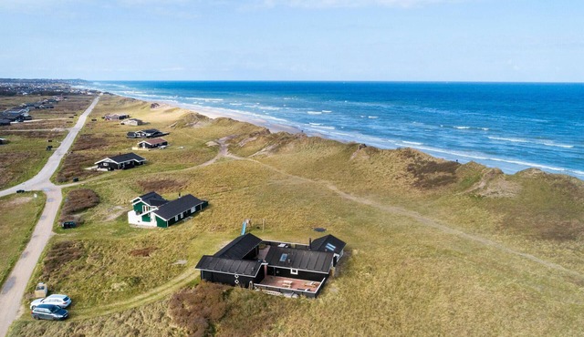 Beach front home in Hjørring with sauna