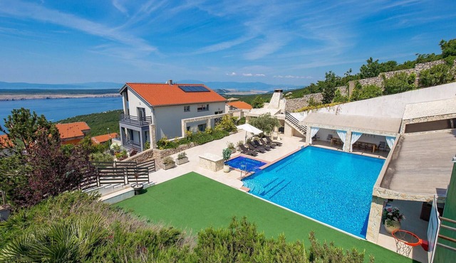 Beach front home in Crikvenica