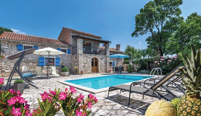 Beach front home in Puntera