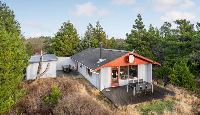 Beach front home in Rømø with sauna