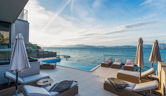 Beach front home in Sreser with sauna