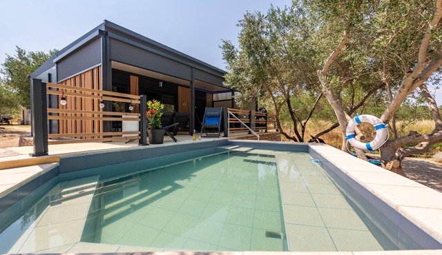 Beach front home in Tkon