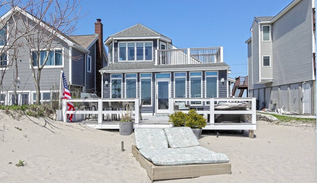 Beach front home with deck, balcony and private beach!