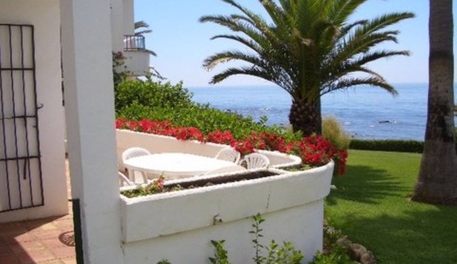 BEACH FRONT House With Amazing Sea Views and direct beach access . MIJAS COSTA