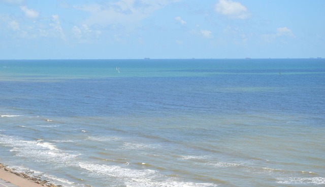 Beach Front + Magnificent View + Huge Balcony + Pool + Tennis