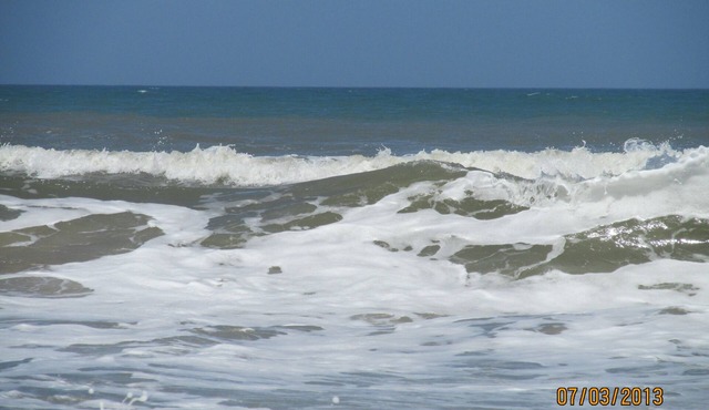 Beach Front Ocean View Gold Crown Rsrt 2/2 Sleeps 6 AVAILABLE MAY 31-JUN 7 '24