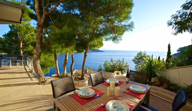Beach Front Villa Oleander - Mediterranean Luxury with Spectacular Views