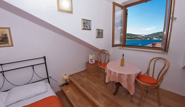 Beach front Villa Orange apartment