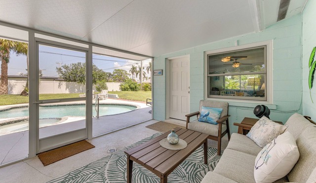 Beach Gear Provided! Omas House in Bradenton!