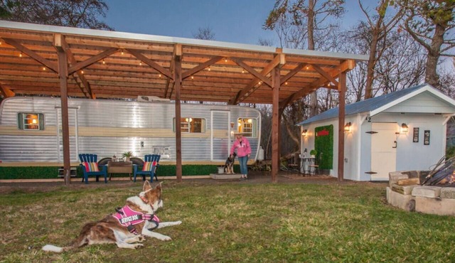 Beach Get Away Fabulous Vintage Trailer