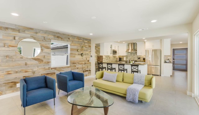 Beach Getaway in Costa Mesa!