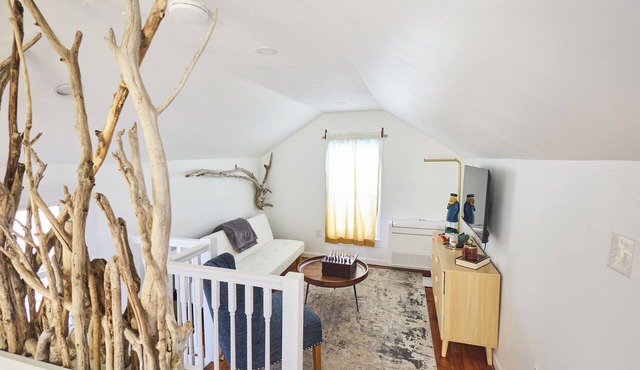 Beach Getaway! Sun, Sand, & Dreamy Summer Deals!