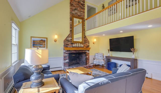 Beach & Golf Hub w/All-Season Sunroom in Cape Cod