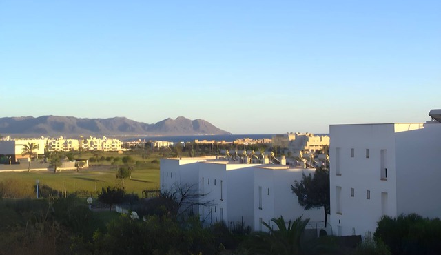 Beach & golf penthouse apartment with AC and WiFi