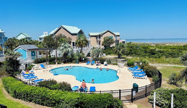 Beach Hideaway! Home away from Home! Pool/Beach View - New listing