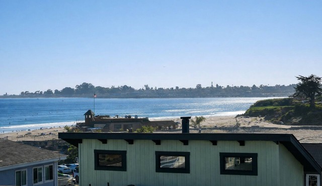 Beach Hideaway Ocean Views + Walk to Boardwalk!