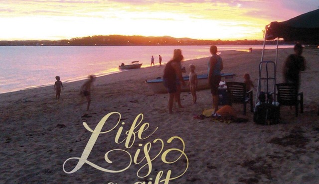 Beach Holiday Home on Coochiemudlo Island with large yard and unlimited WiFi