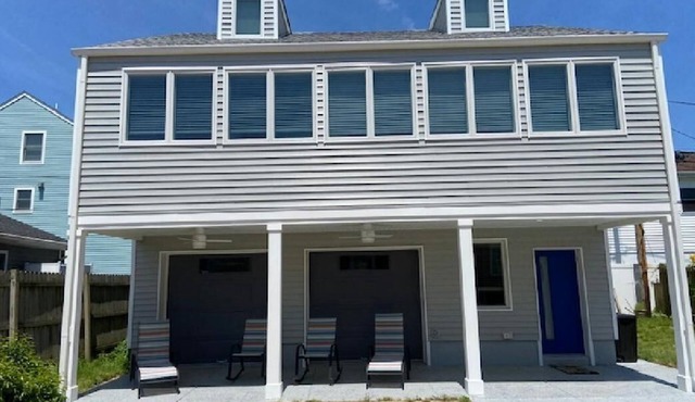 Beach Home. Renovated Carriage House